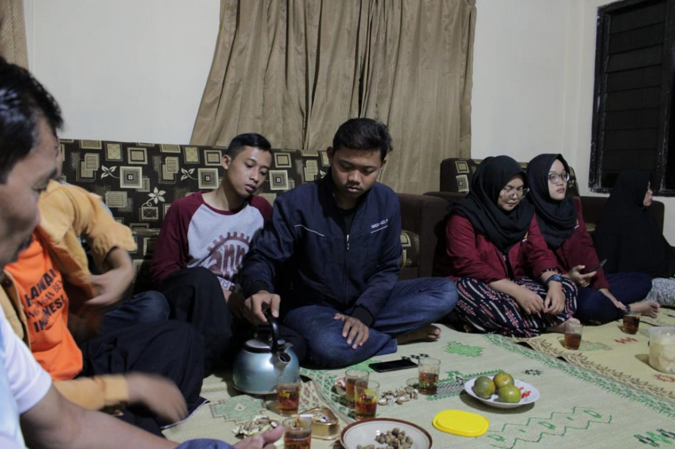 Pertemuan Rutin Karang Taruna